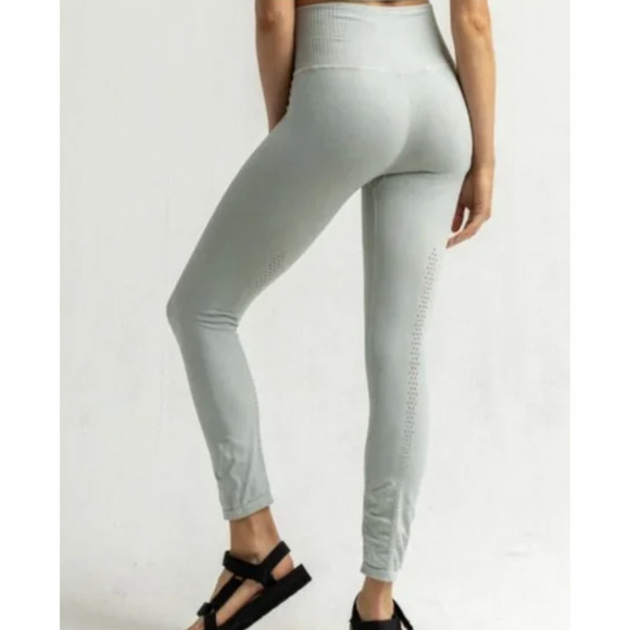Free People Good Karma Legging Sea Glass - Picture 3 of 6
